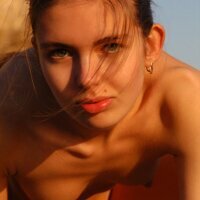 Extraordinairy slim girl nude at the beach