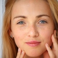 Sporty fit and thin Renata has this amazing nude belly 