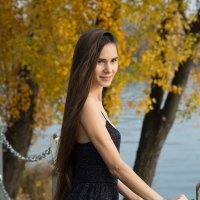 Leona Mia